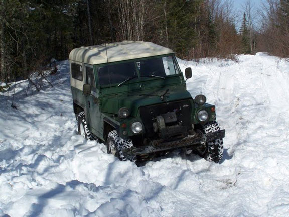 Land Rover Light Weight in the snow